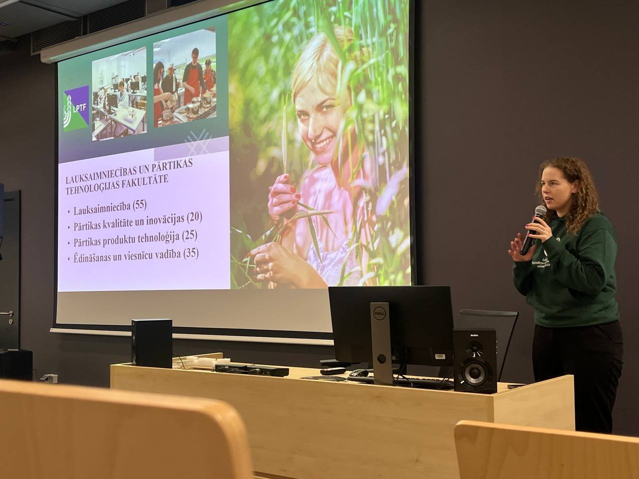 954529A6-CB83-4484-9DAA-96E0A9F5E4CD