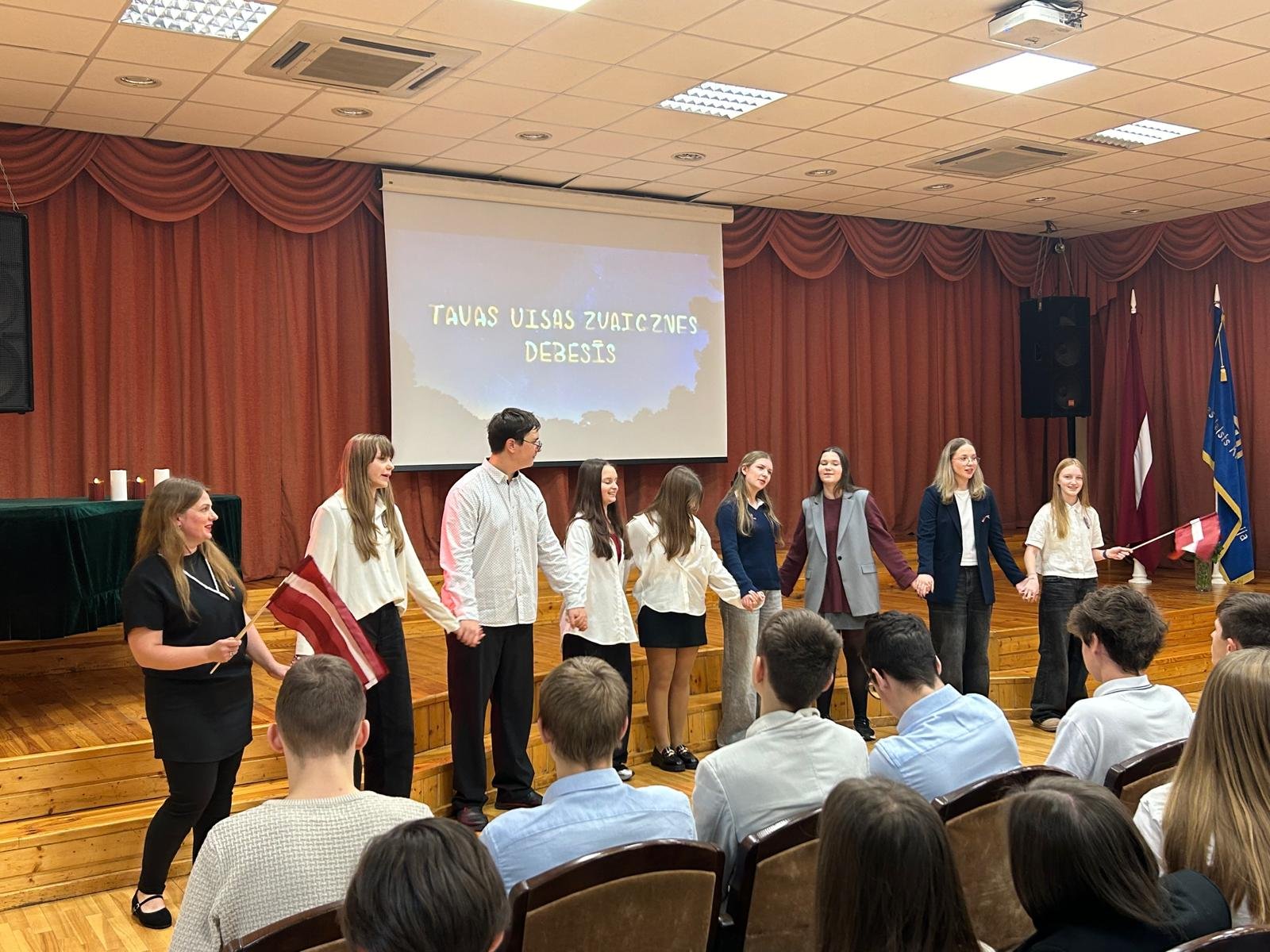 WhatsApp Image 2024-11-25 at 18.55.13